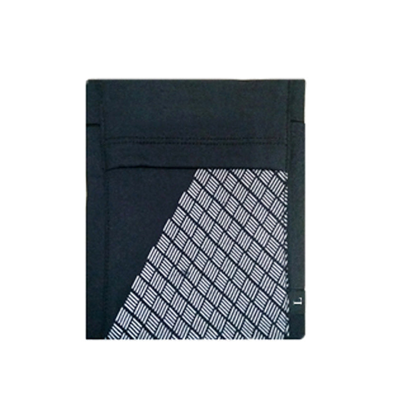 The Last Aztec, Mobile phone arm pocket phone pocket