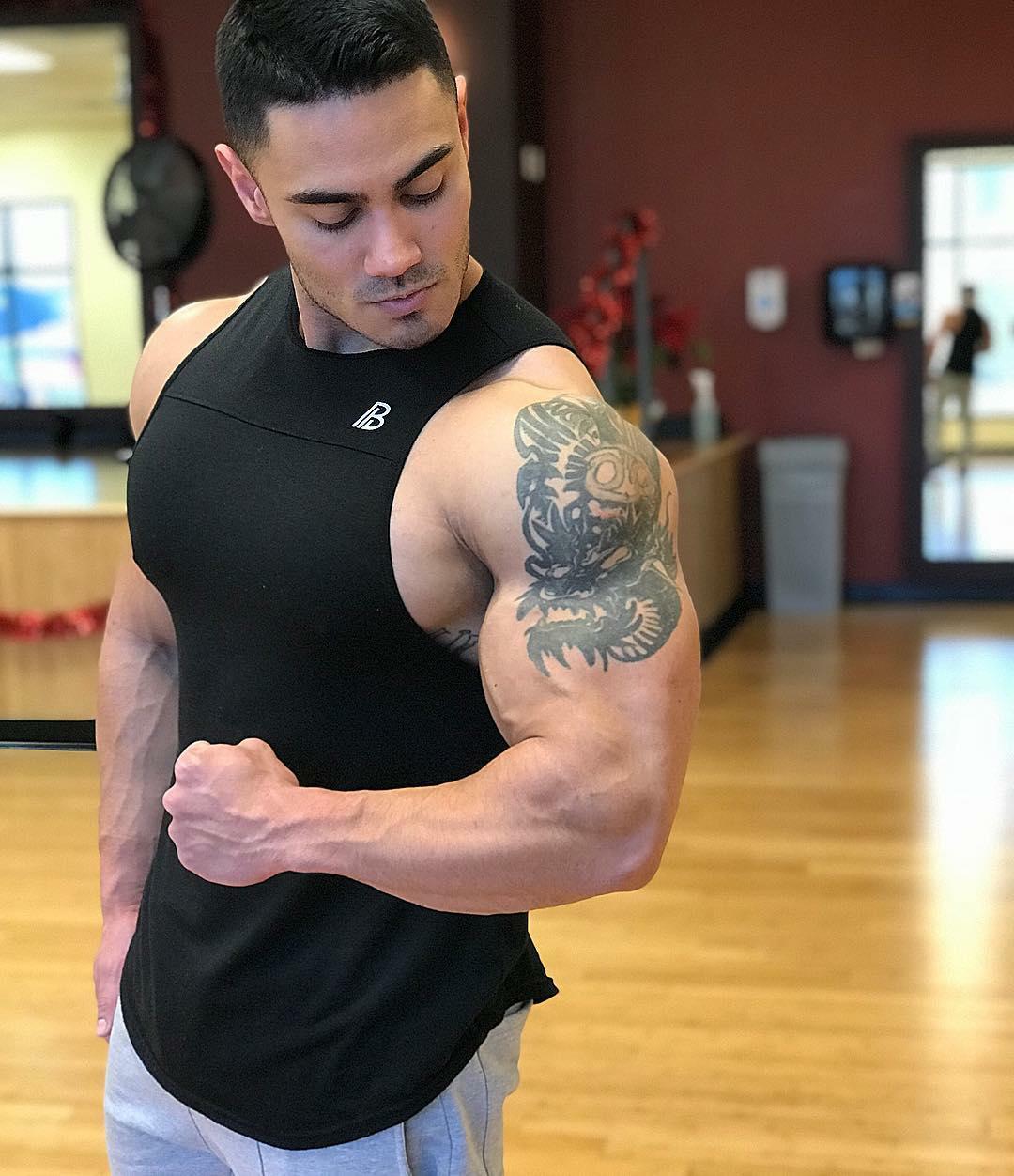 The Last Aztec, Fitness vest