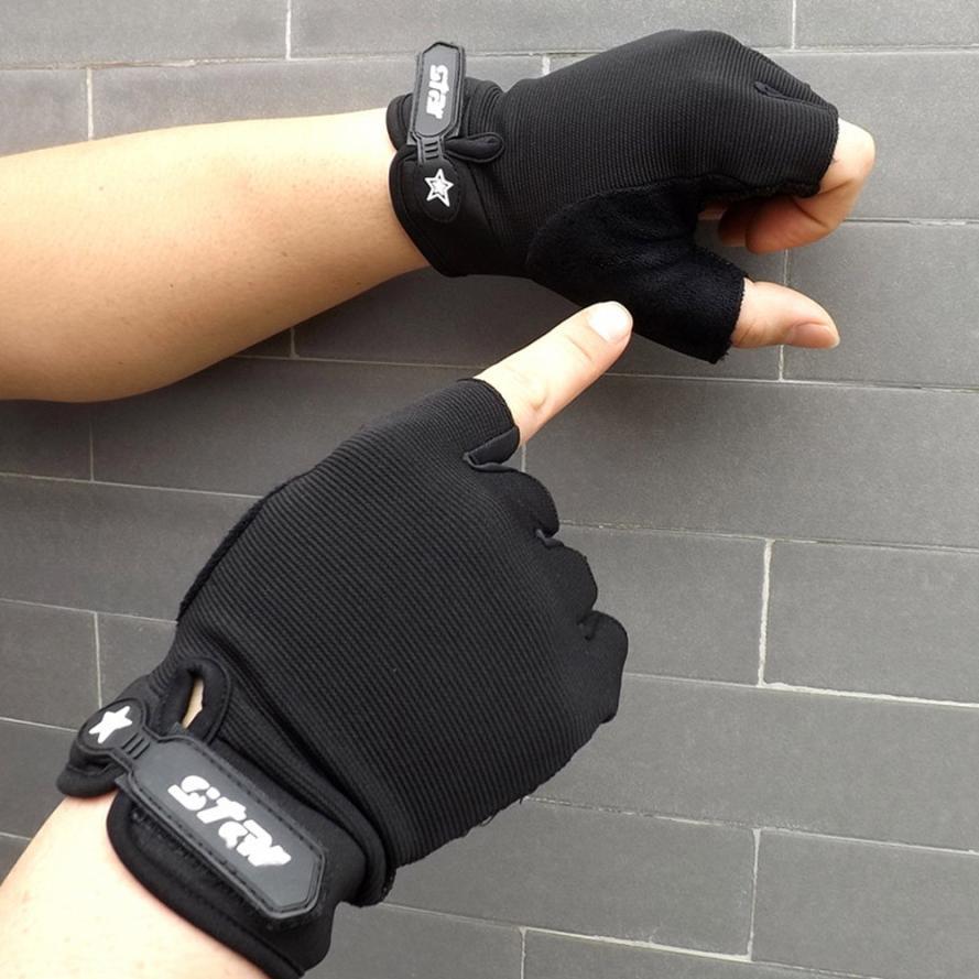 The Last Aztec, Sports fitness gloves