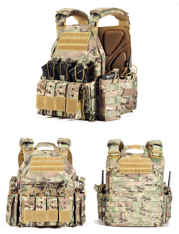 The Last Aztec, Tactical camouflage JPC lightweight vest vest