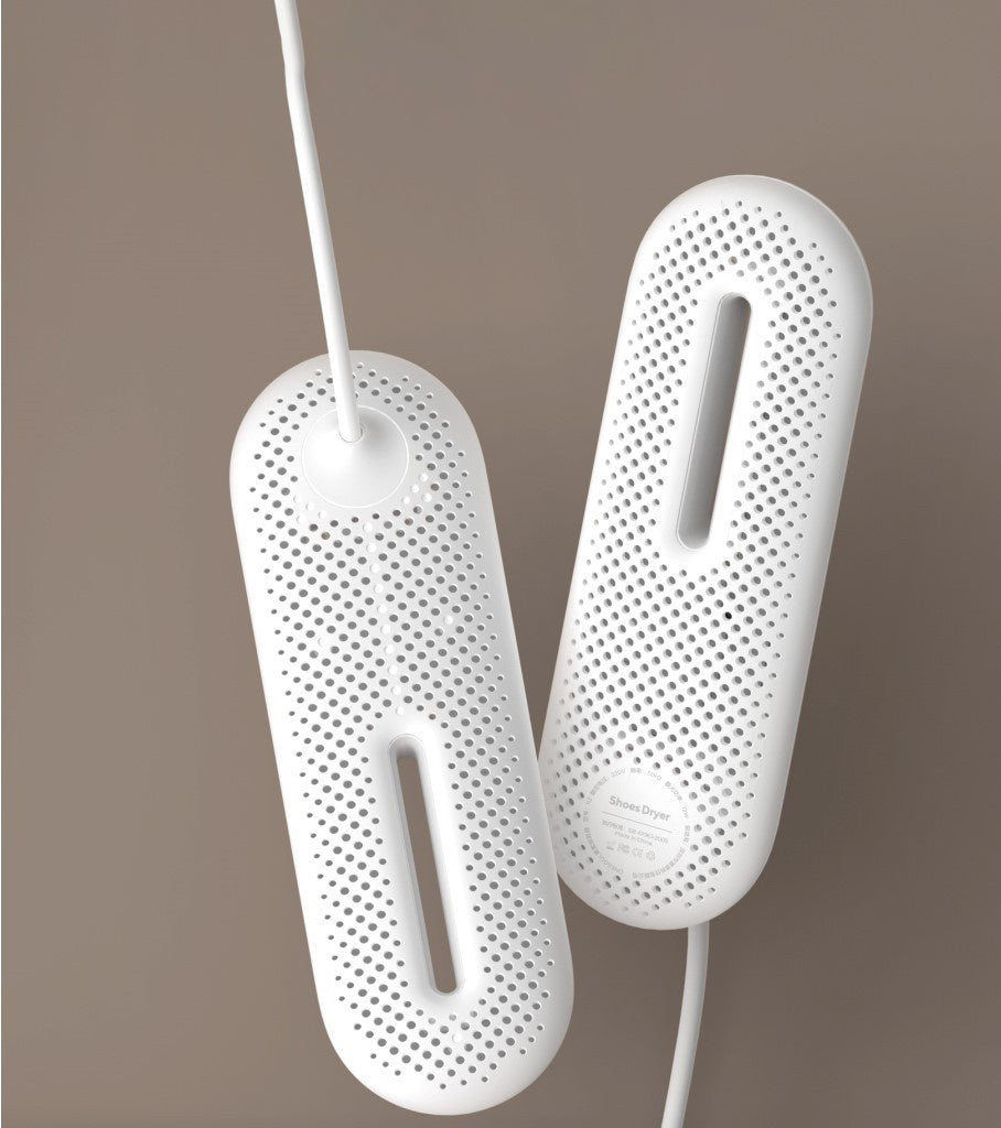 The Last Aztec, Footwear drying device in winter