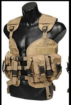 The Last Aztec, Tactical Vest Water Bag Camouflage Combat Vest