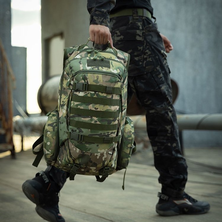 The Last Aztec, Tactical Outdoor Army Fan Mountaineering Backpack